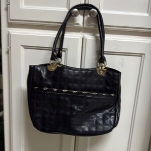 ANTONIO MELANI Black and Gold Quilted Shoulder Bag